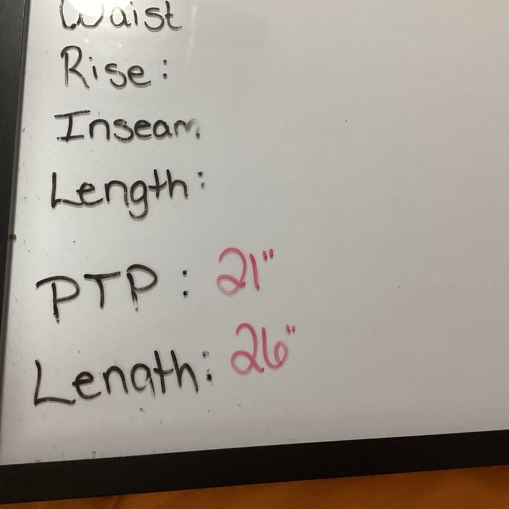 Johnnie-O West Coast Prep Tee Size Medium - Picture 6 of 6